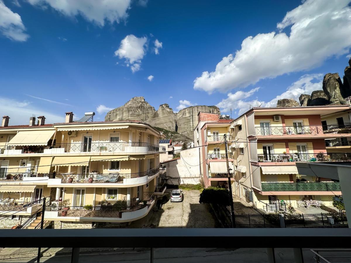Meteora Skyline By Meteora Residencies Apartment